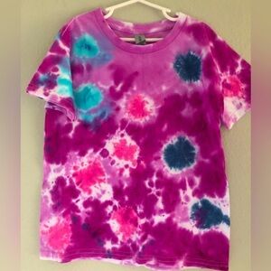 ⭐️FUNDRAISER ALERT⭐️ Tie Dye T-shirt Youth XS